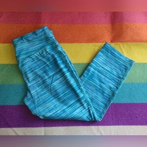 C9 by Champion L10/12 Active Capri Leggings